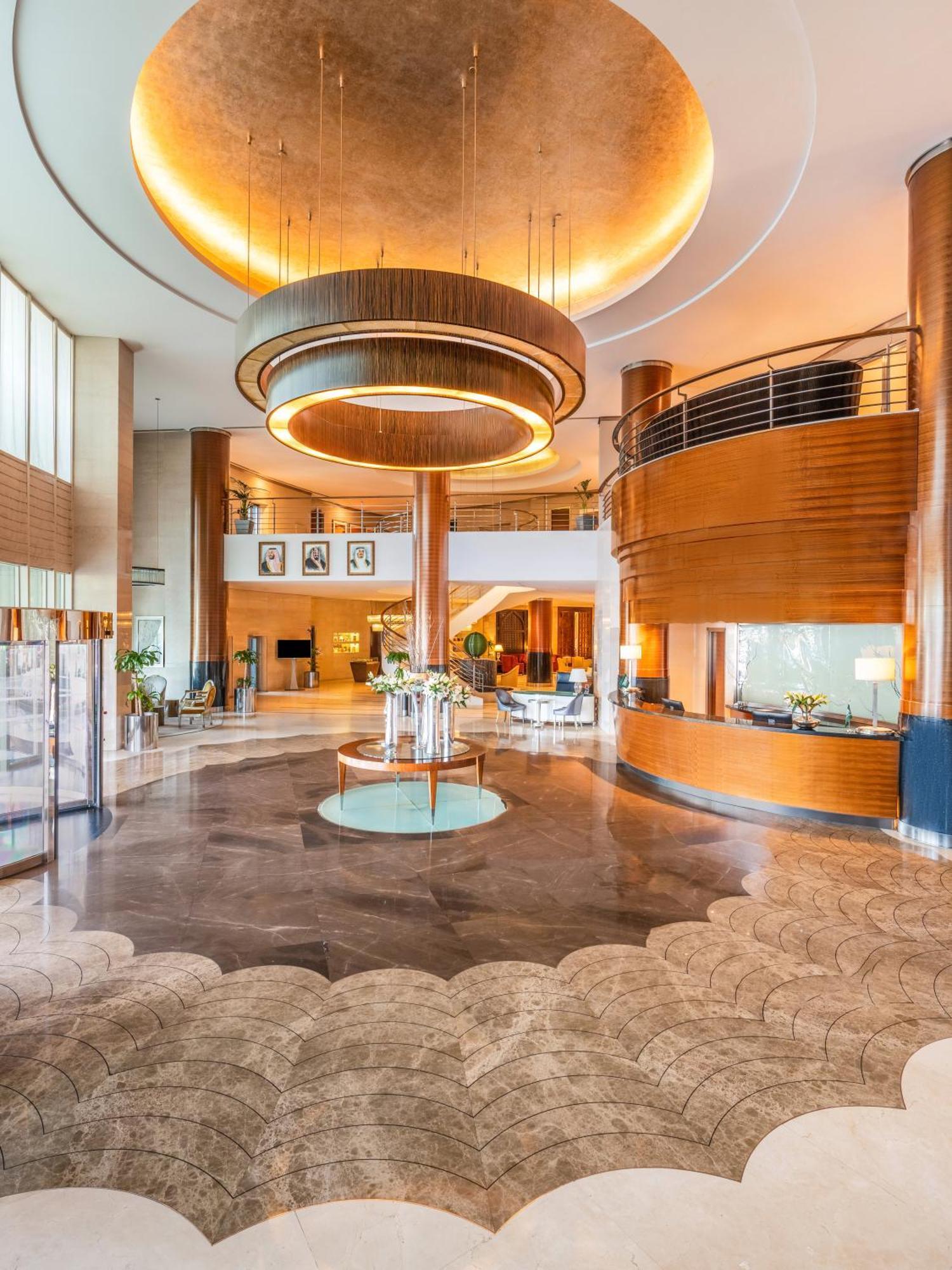Moevenpick Hotel Al Khobar Eksteriør billede Lobby